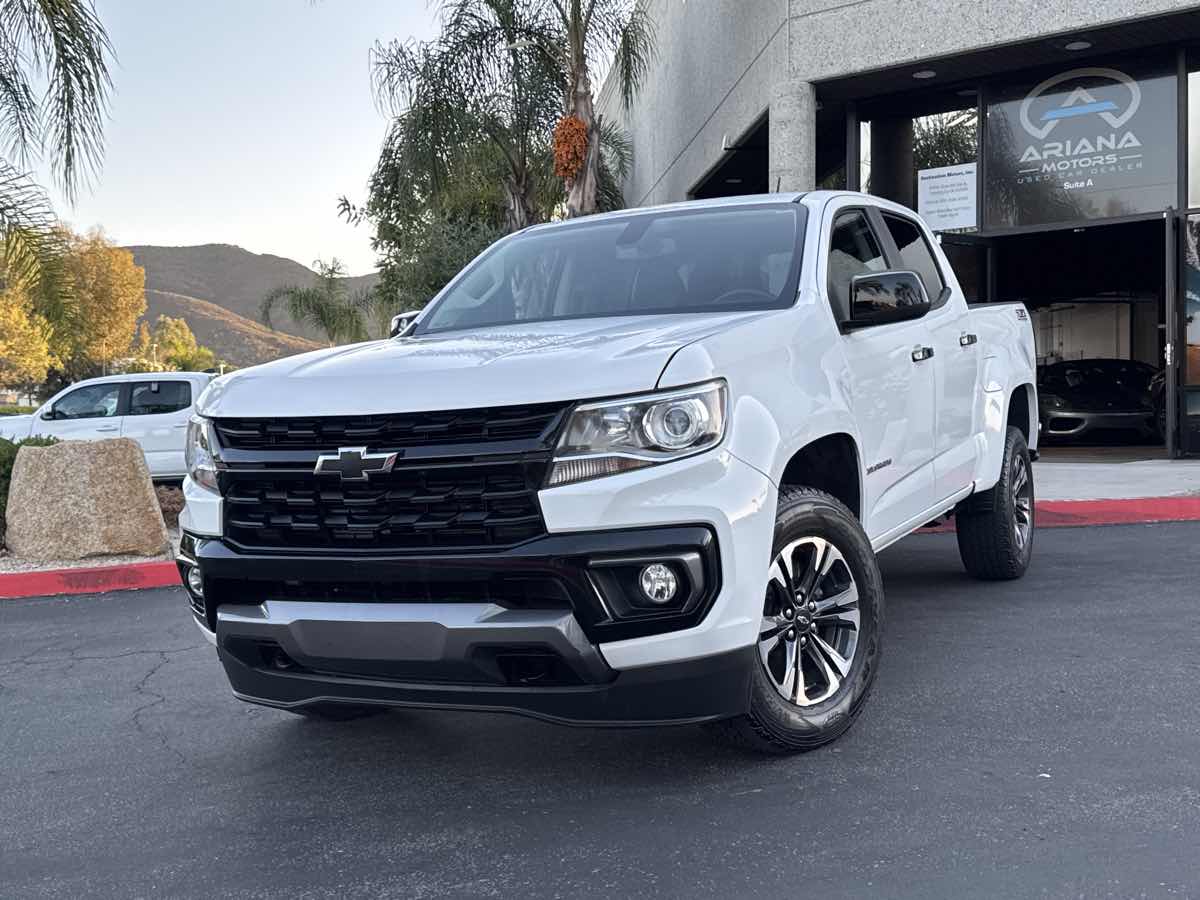 2022 Chevrolet Colorado Z71 photo 2