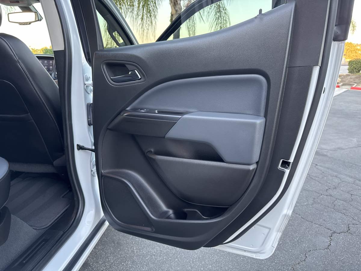 2022 Chevrolet Colorado Z71 photo 40