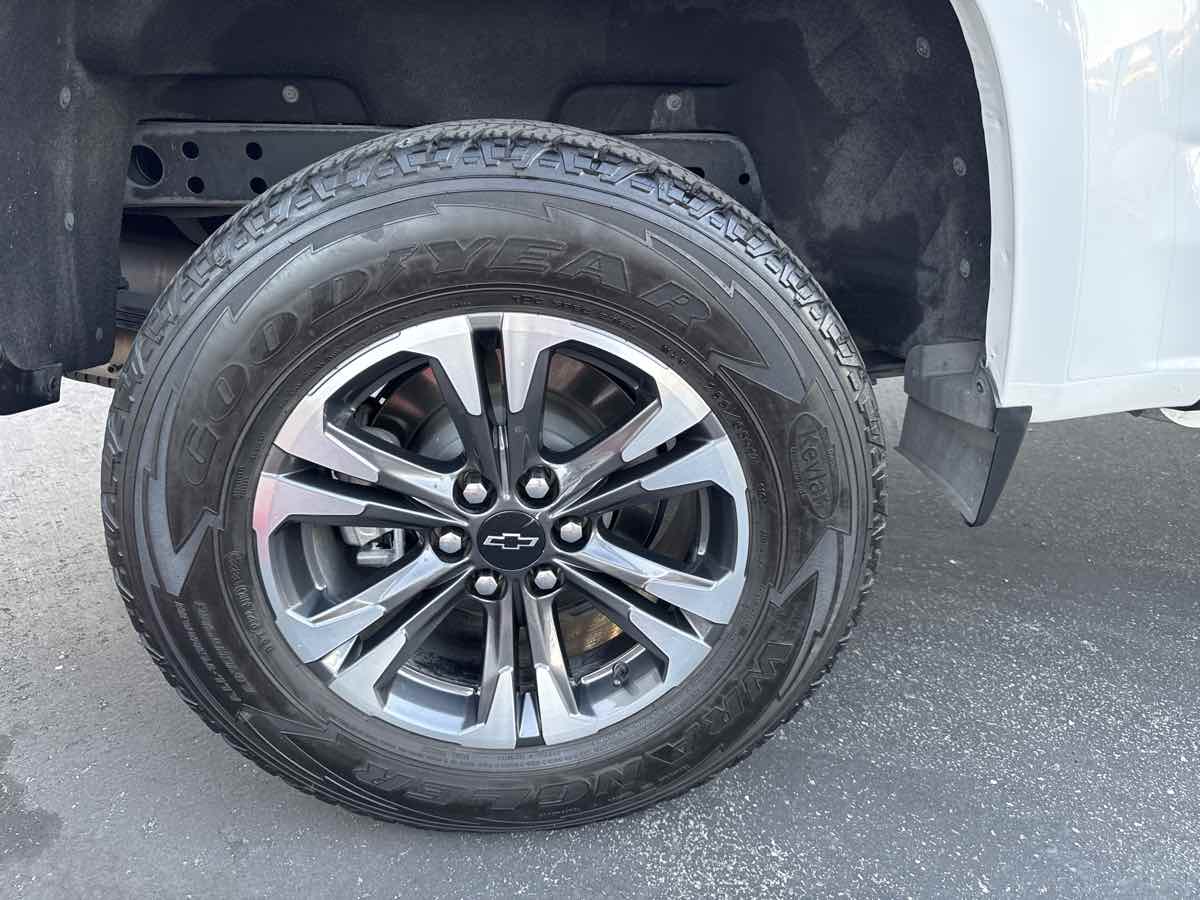 2022 Chevrolet Colorado Z71 photo 43
