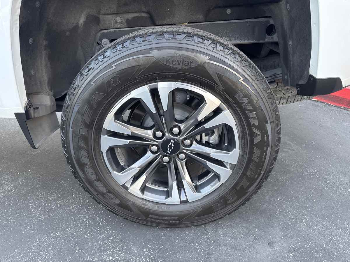 2022 Chevrolet Colorado Z71 photo 45
