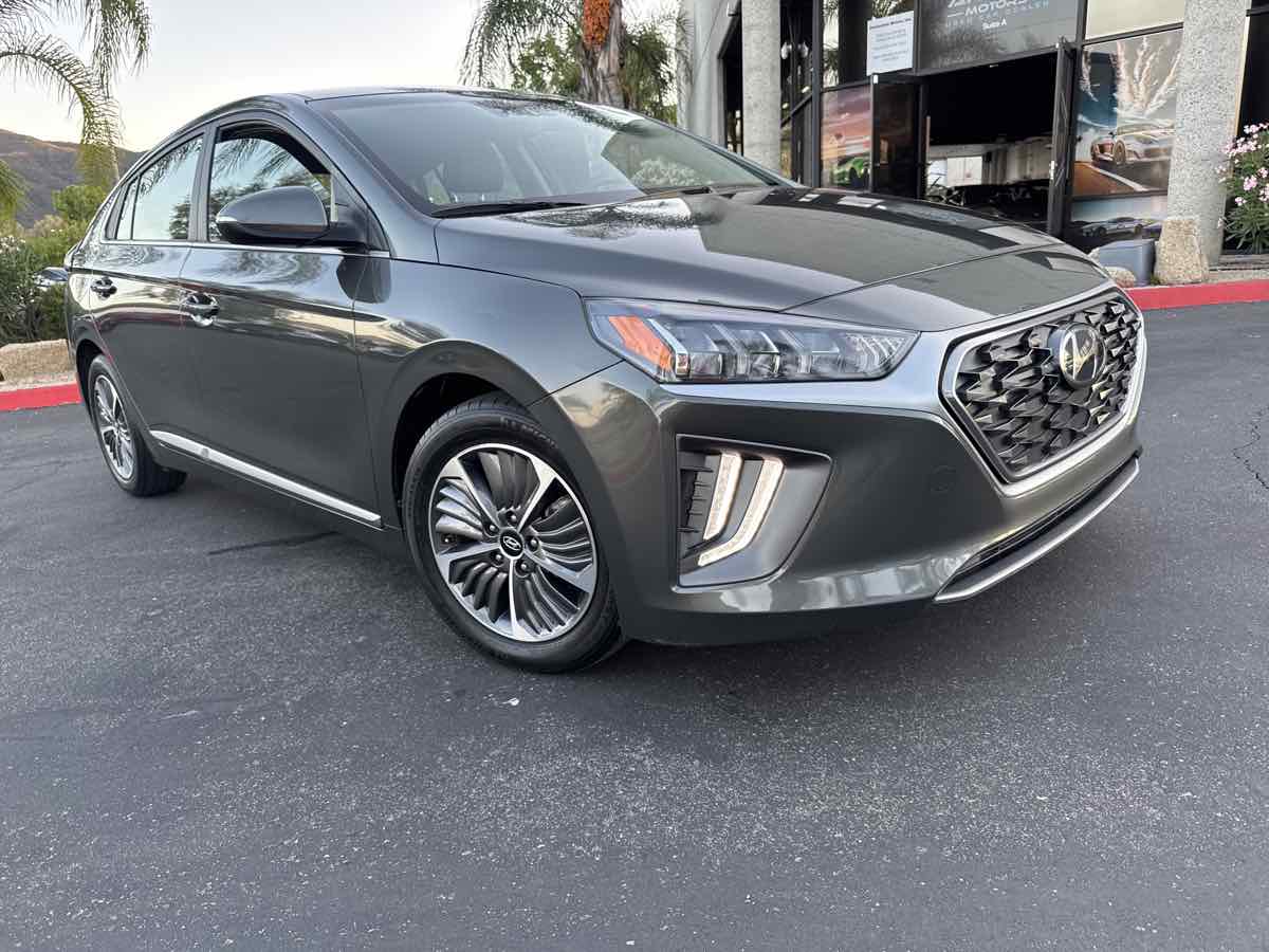 2021 Hyundai Ioniq Plug-In Hybrid SEL photo 7