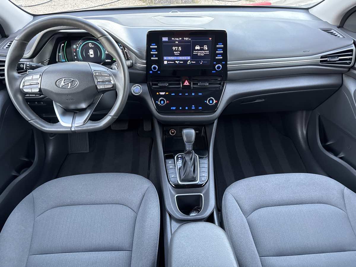 2021 Hyundai Ioniq Plug-In Hybrid SEL photo 5