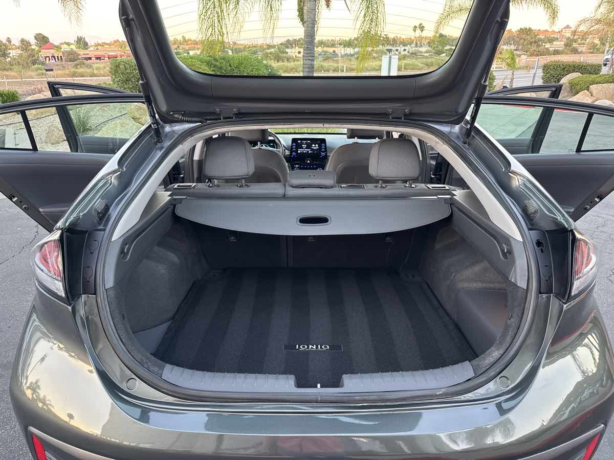 2021 Hyundai Ioniq Plug-In Hybrid SEL photo 27