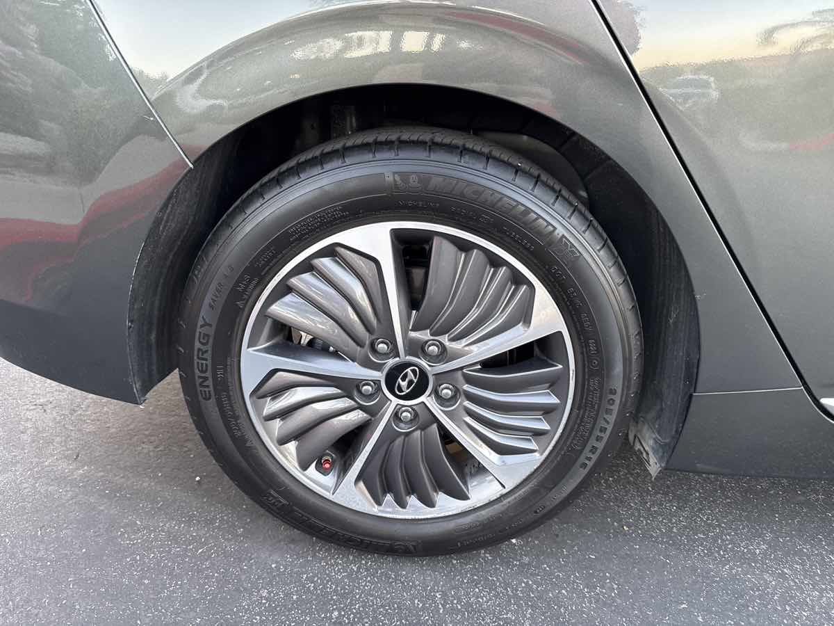 2021 Hyundai Ioniq Plug-In Hybrid SEL photo 41