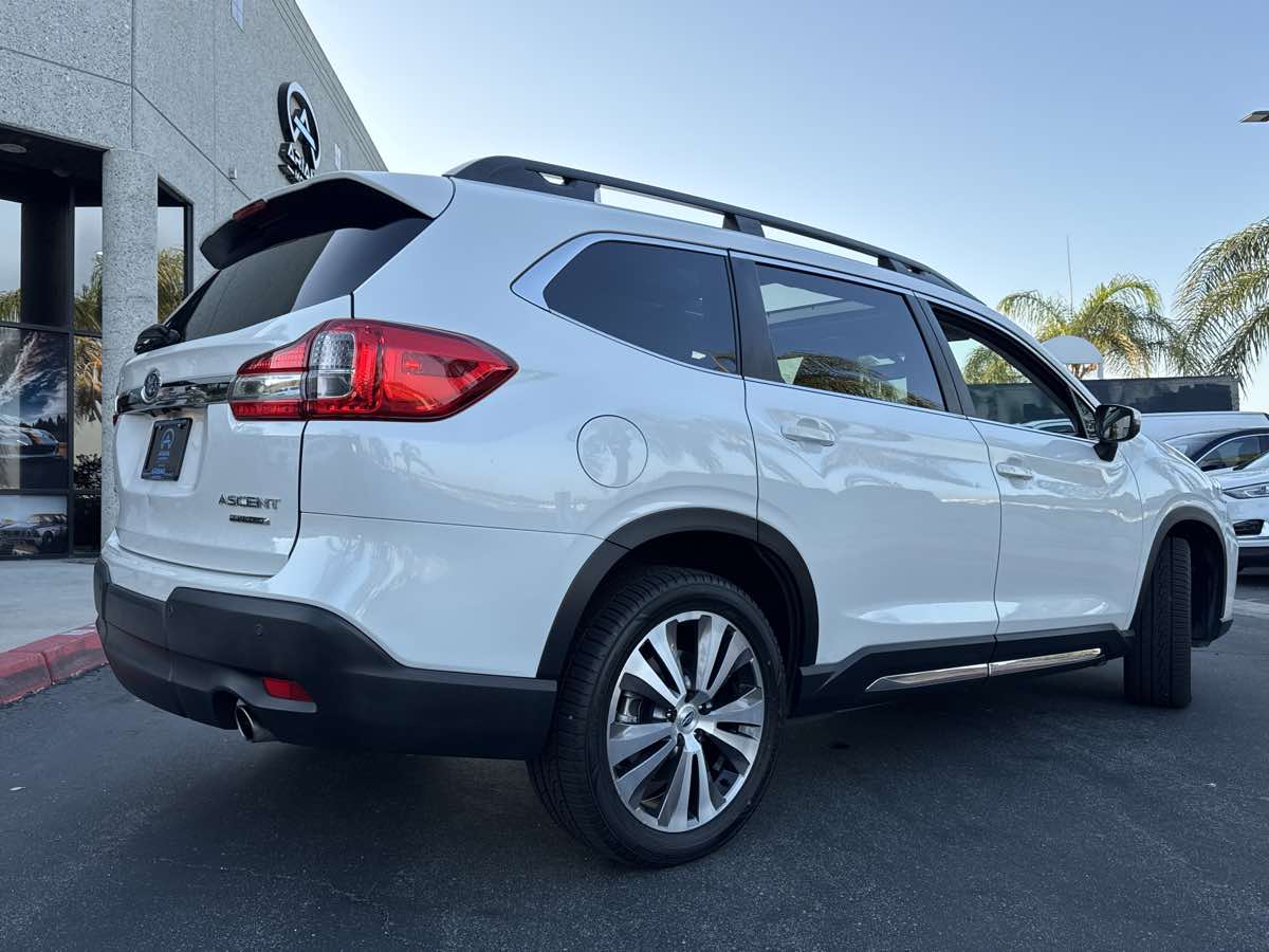 2022 Subaru Ascent Limited photo 3
