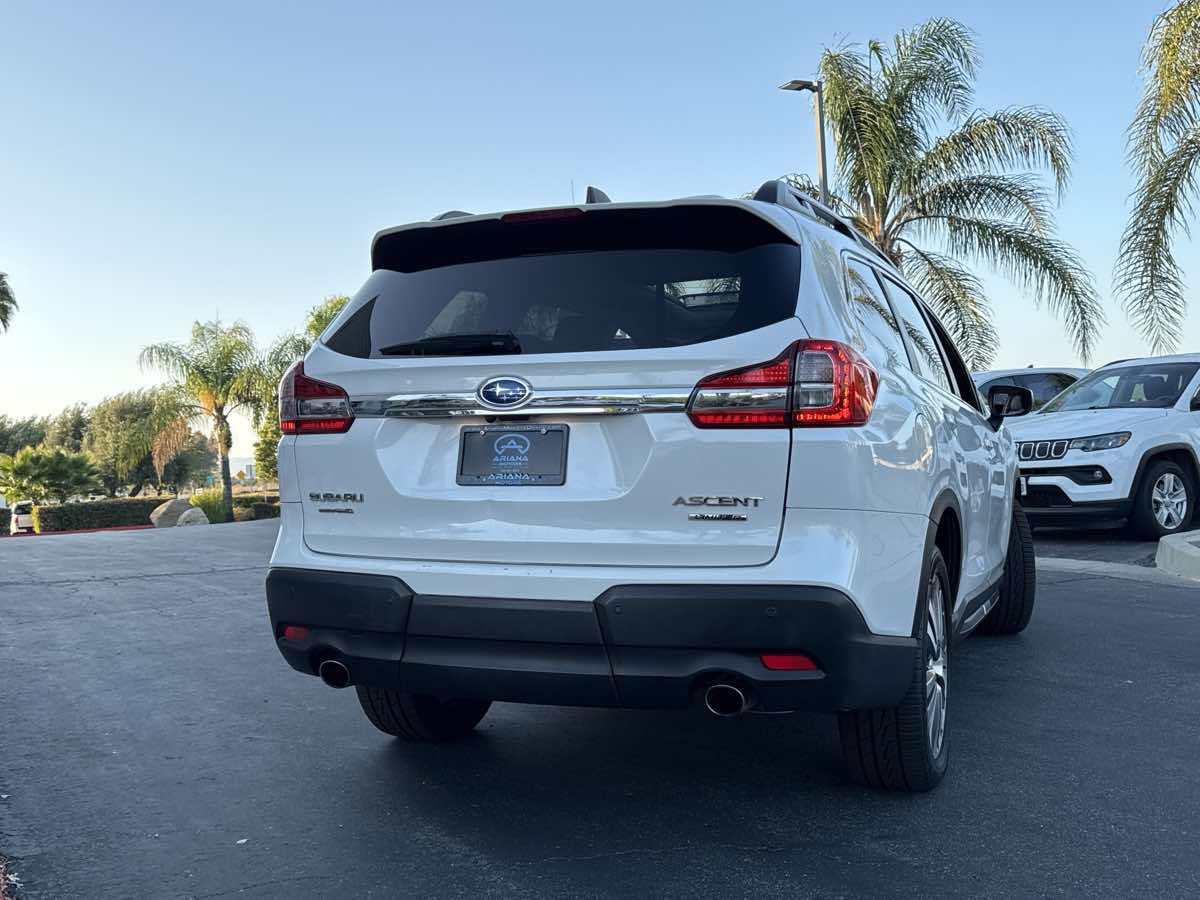 2022 Subaru Ascent Limited photo 15