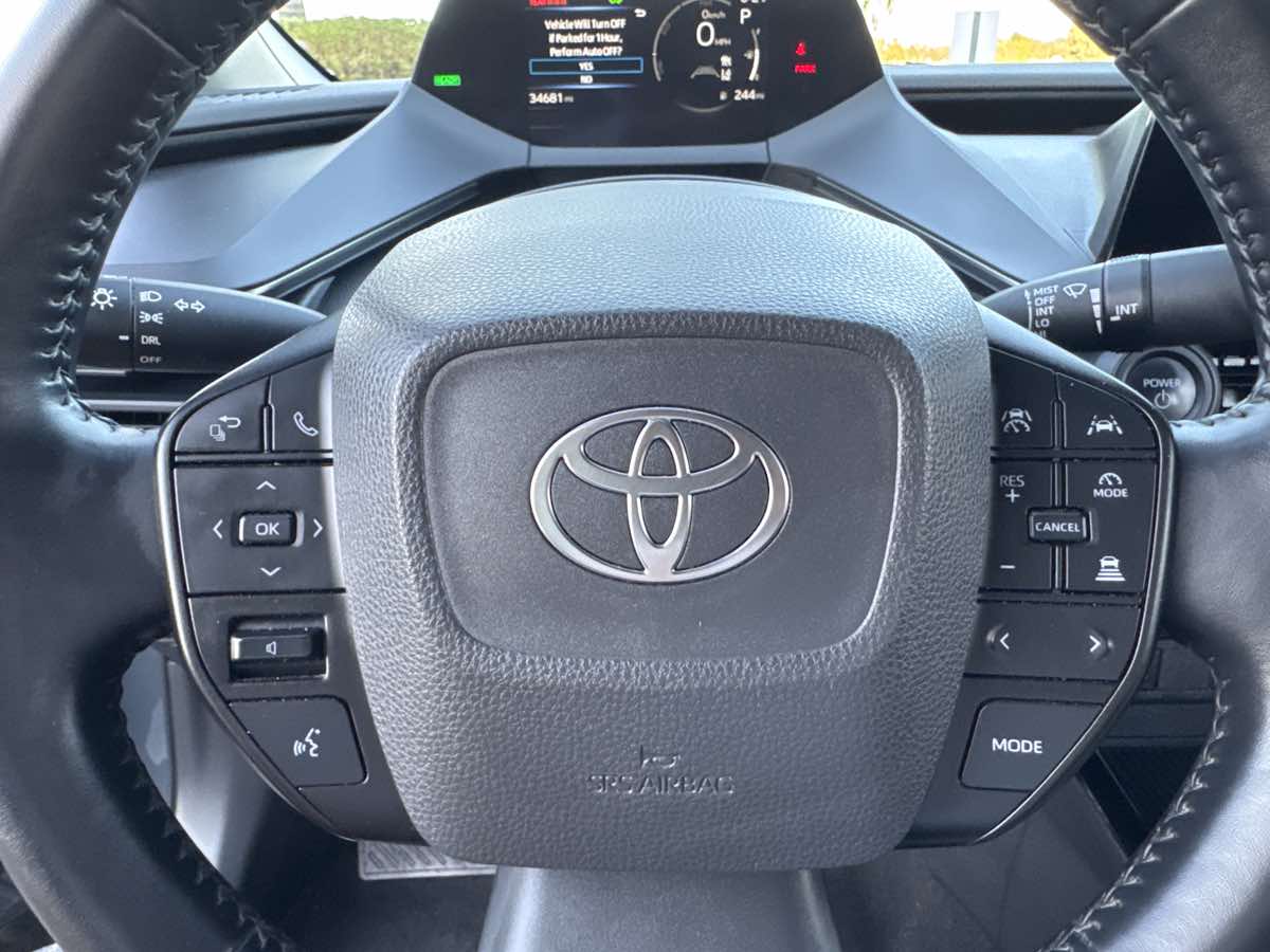 2024 Toyota Prius LE photo 26