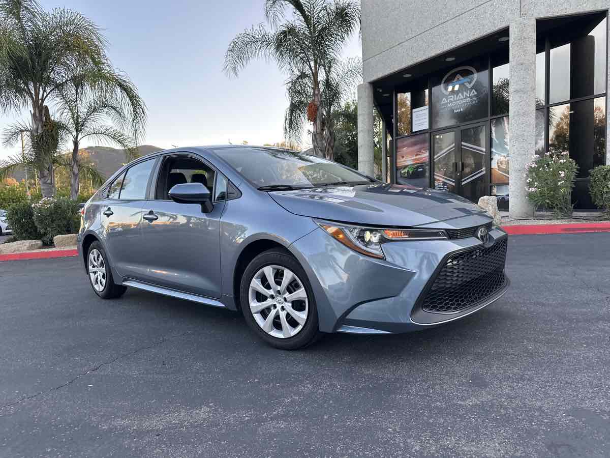 2022 Toyota Corolla LE photo 12