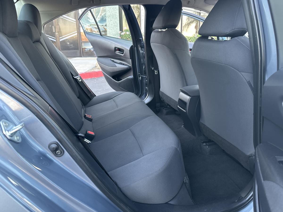 2022 Toyota Corolla LE photo 20