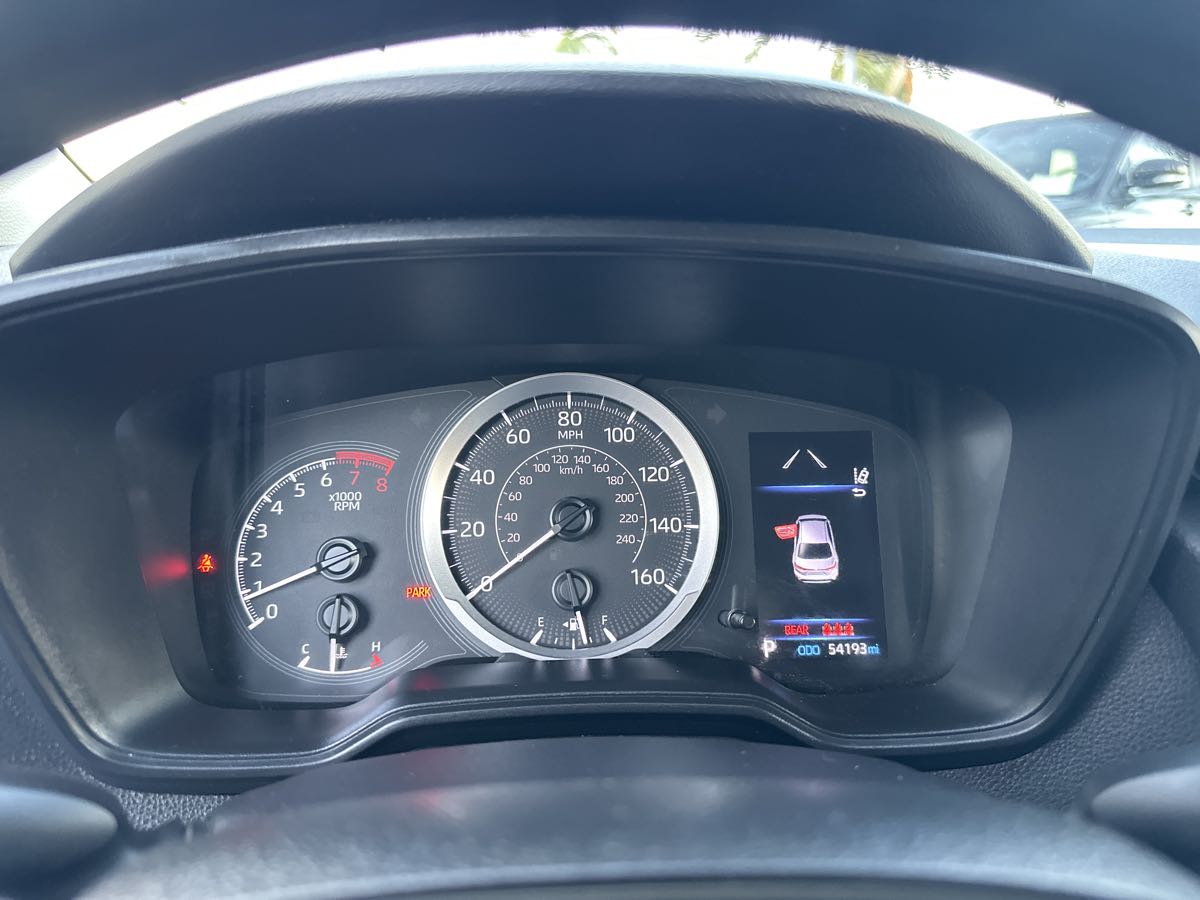 2022 Toyota Corolla LE photo 28