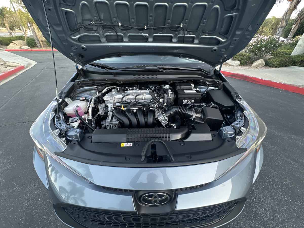 2022 Toyota Corolla LE photo 38