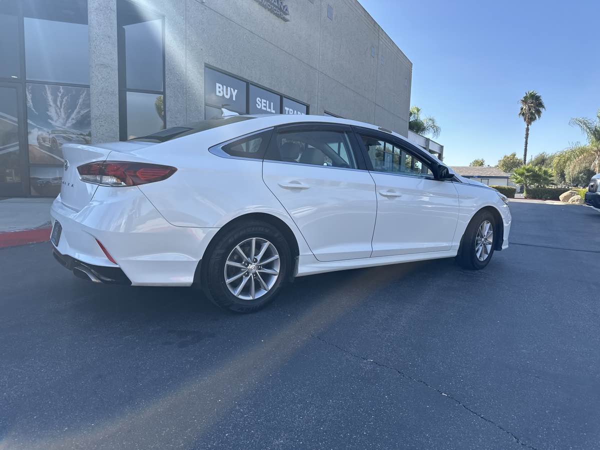 2018 Hyundai Sonata SE photo 9