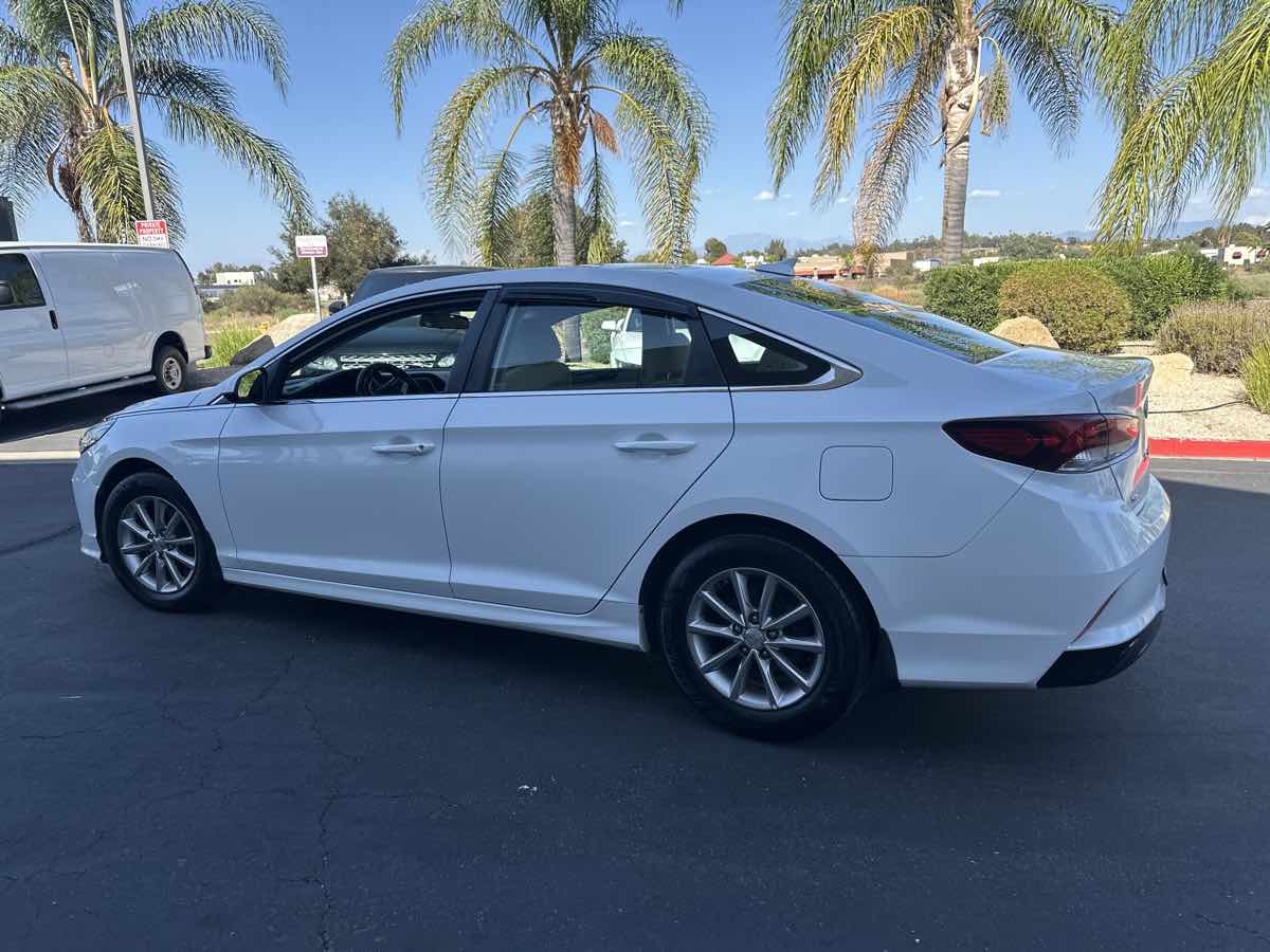 2018 Hyundai Sonata SE photo 10