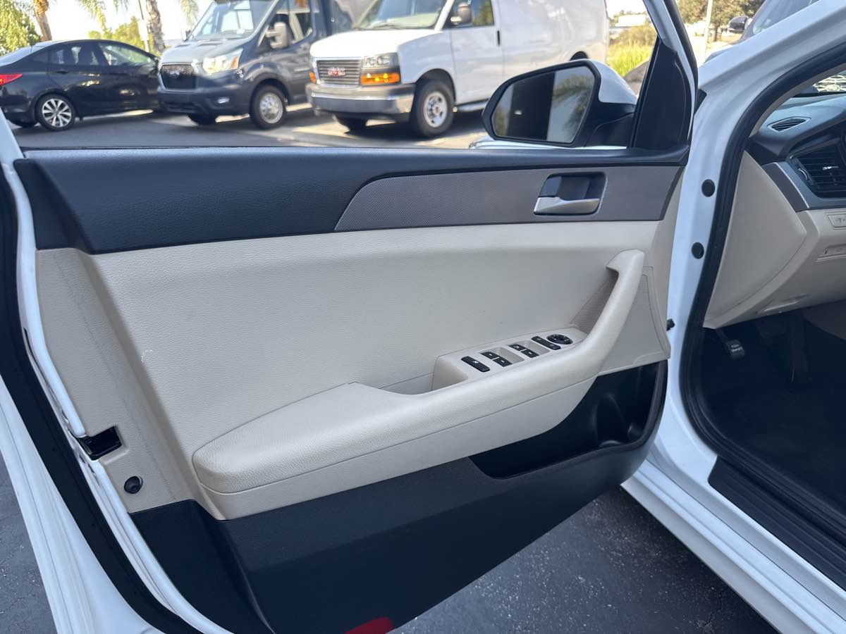 2018 Hyundai Sonata SE photo 20