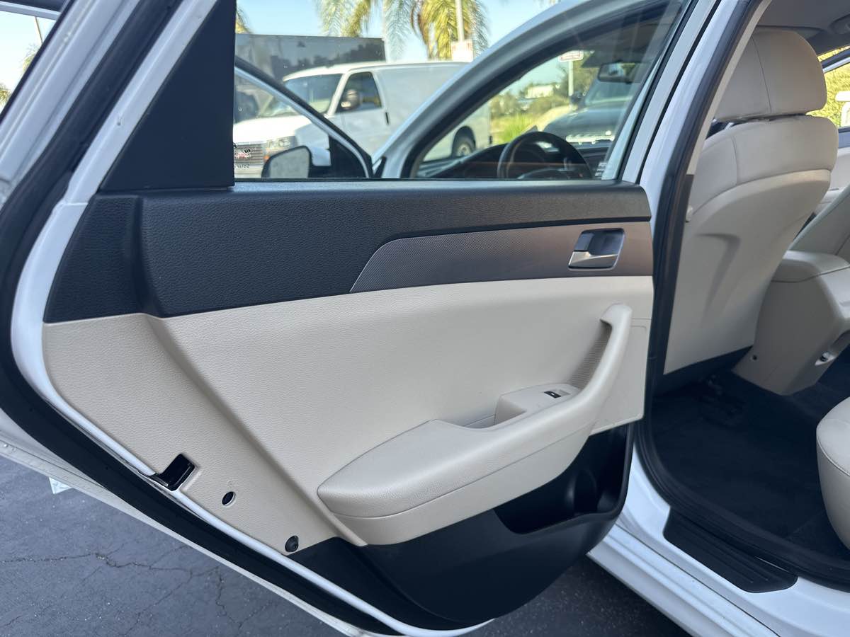 2018 Hyundai Sonata SE photo 21