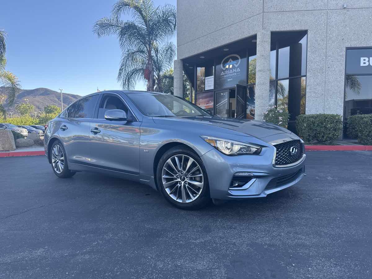2018 Infiniti Q50 3.0t LUXE photo 5