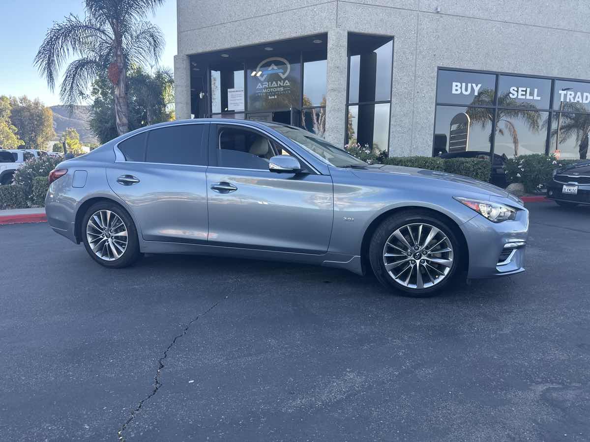 2018 Infiniti Q50 3.0t LUXE photo 6