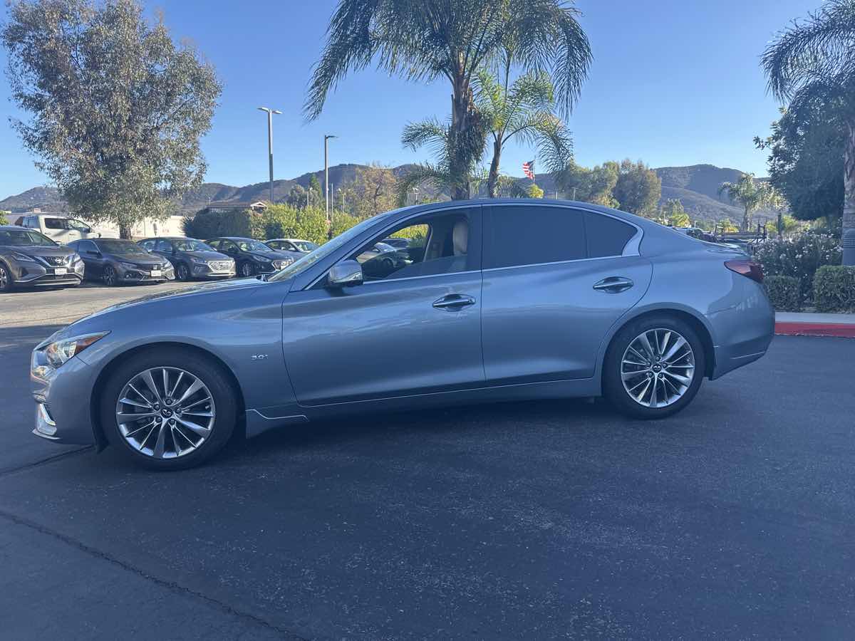 2018 Infiniti Q50 3.0t LUXE photo 13