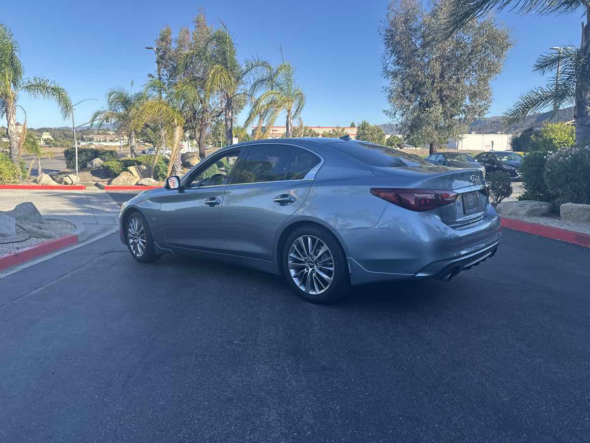 2018 Infiniti Q50 3.0t LUXE photo 16