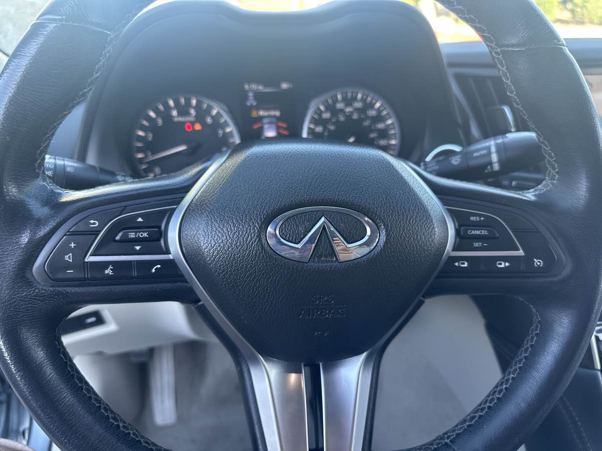 2018 Infiniti Q50 3.0t LUXE photo 34