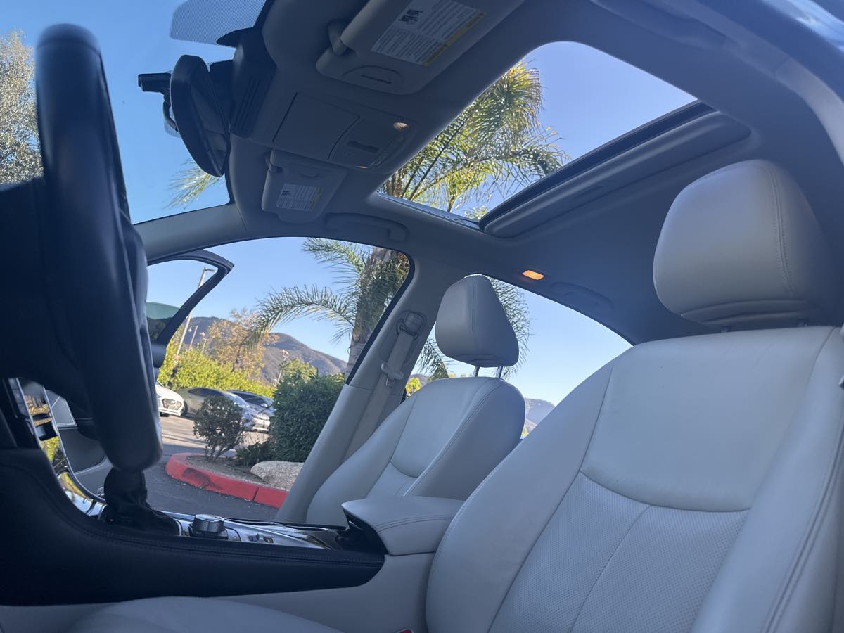 2018 Infiniti Q50 3.0t LUXE photo 37