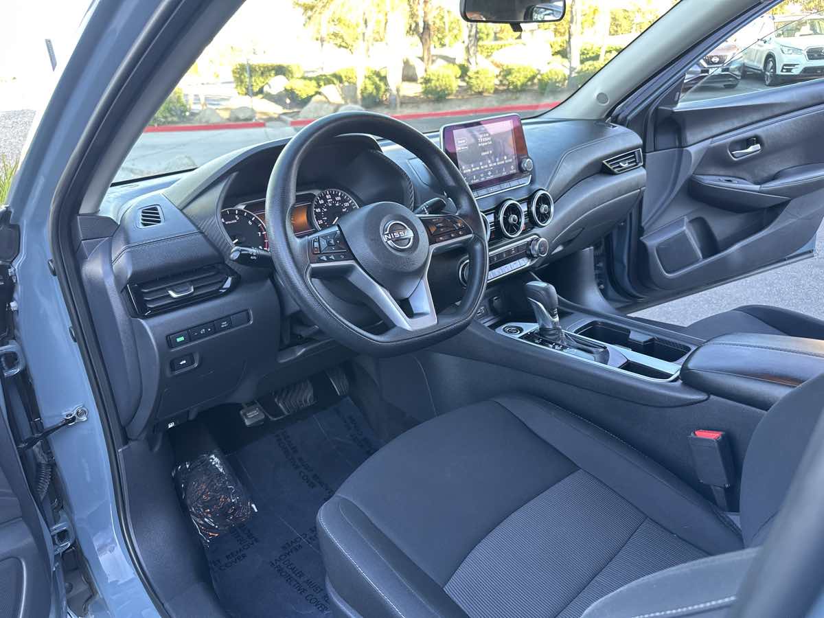 2024 Nissan Sentra SV photo 23