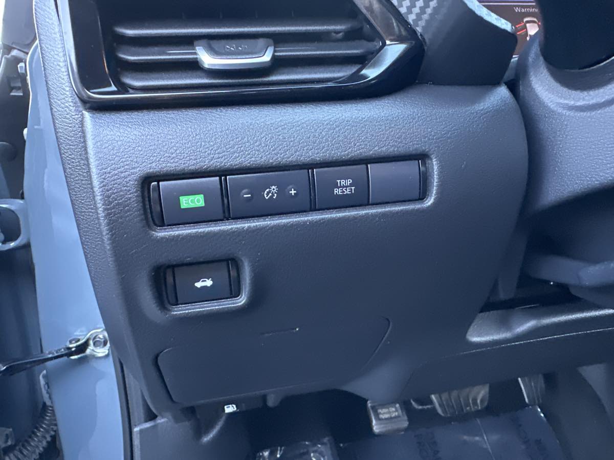 2024 Nissan Sentra SV photo 33