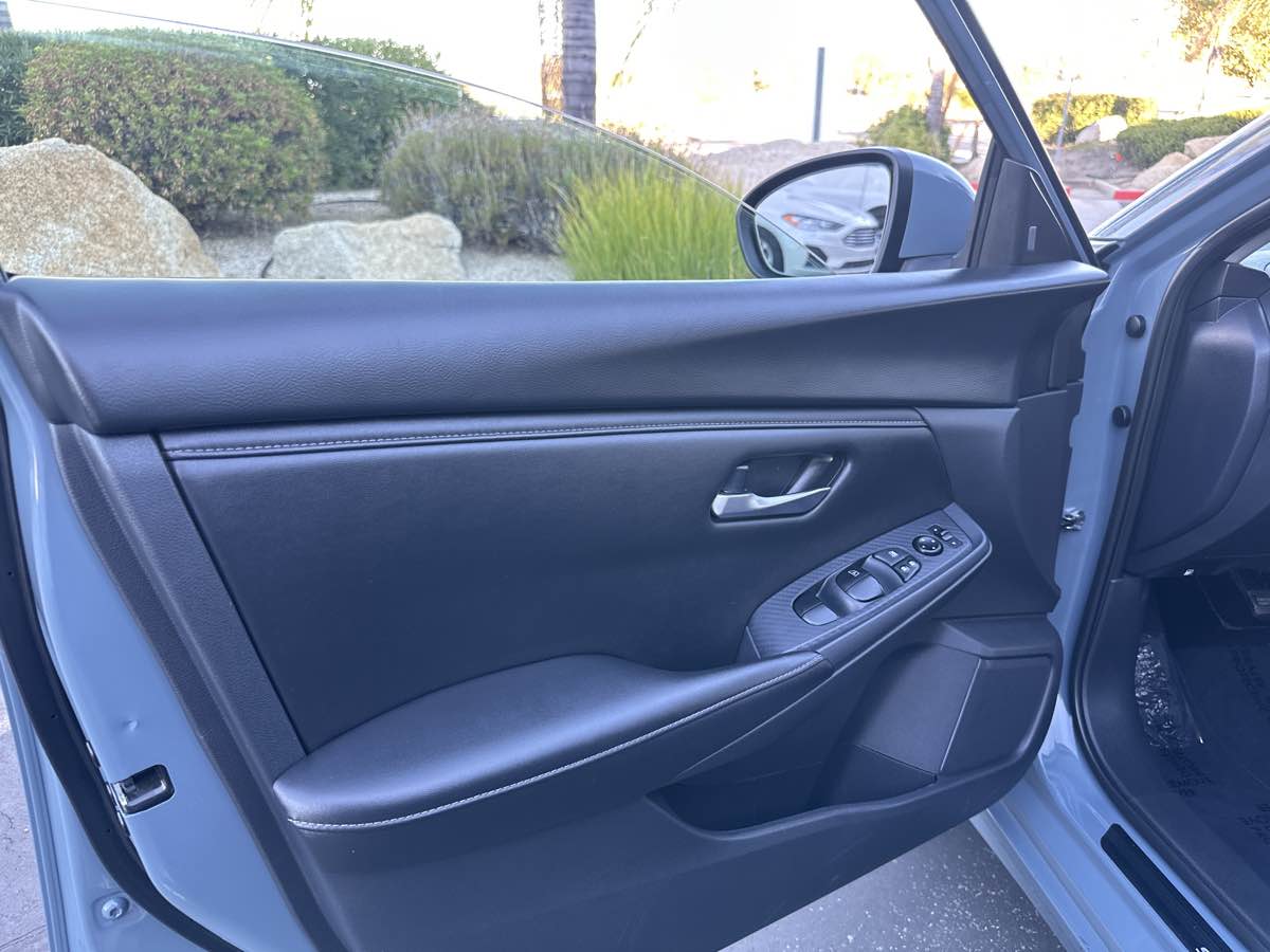 2024 Nissan Sentra SV photo 34