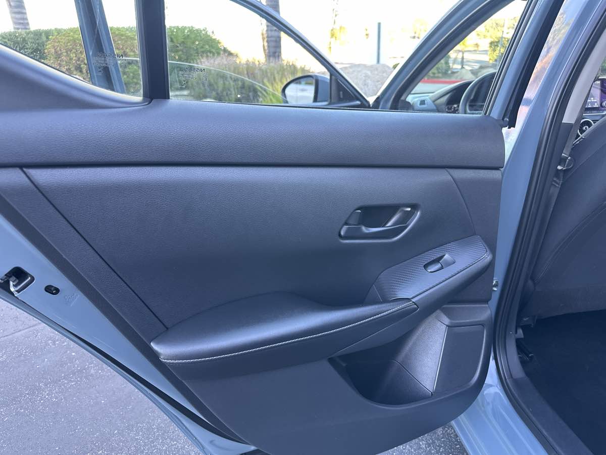 2024 Nissan Sentra SV photo 36