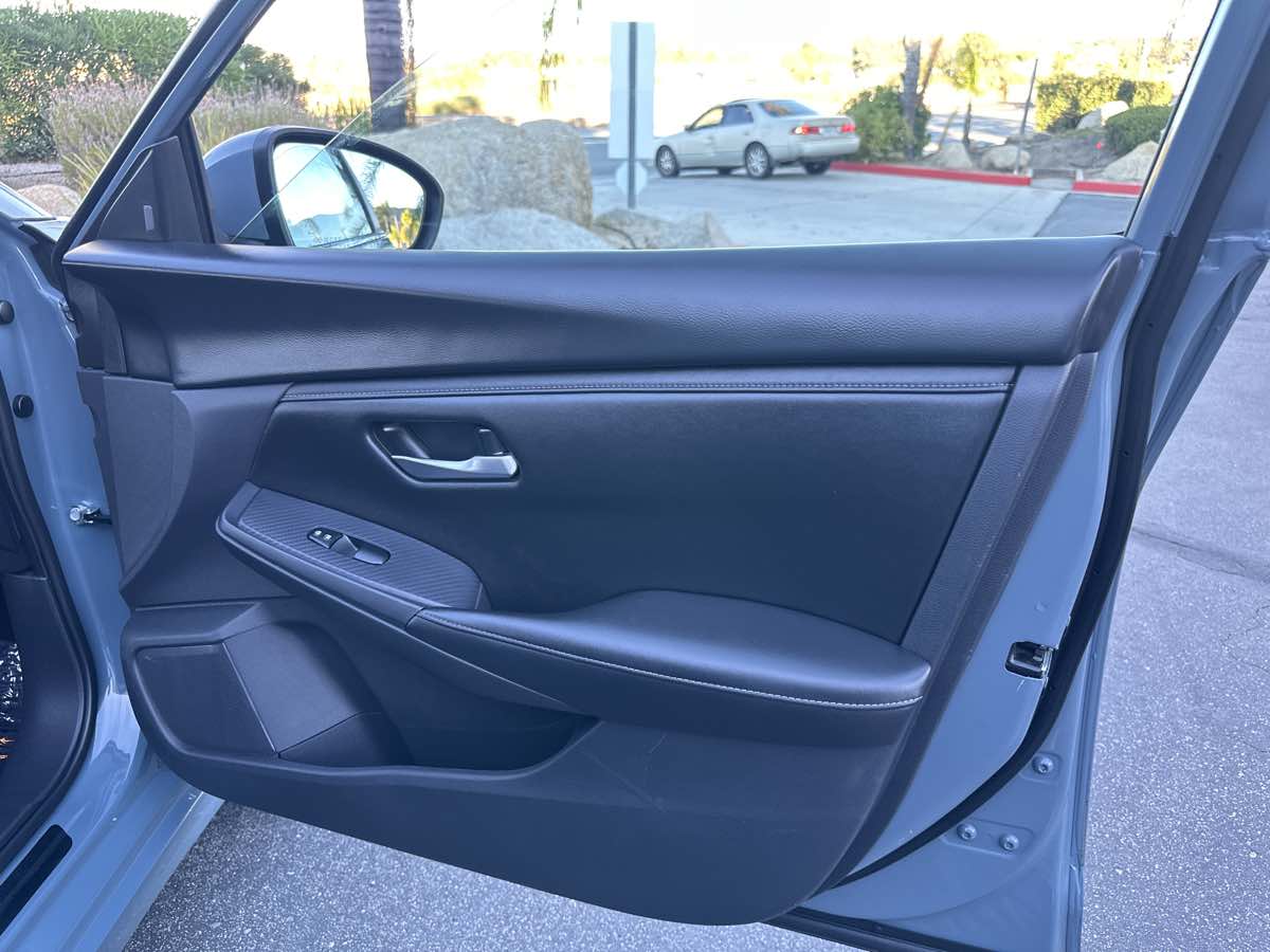 2024 Nissan Sentra SV photo 37