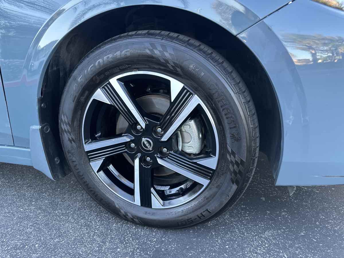 2024 Nissan Sentra SV photo 41