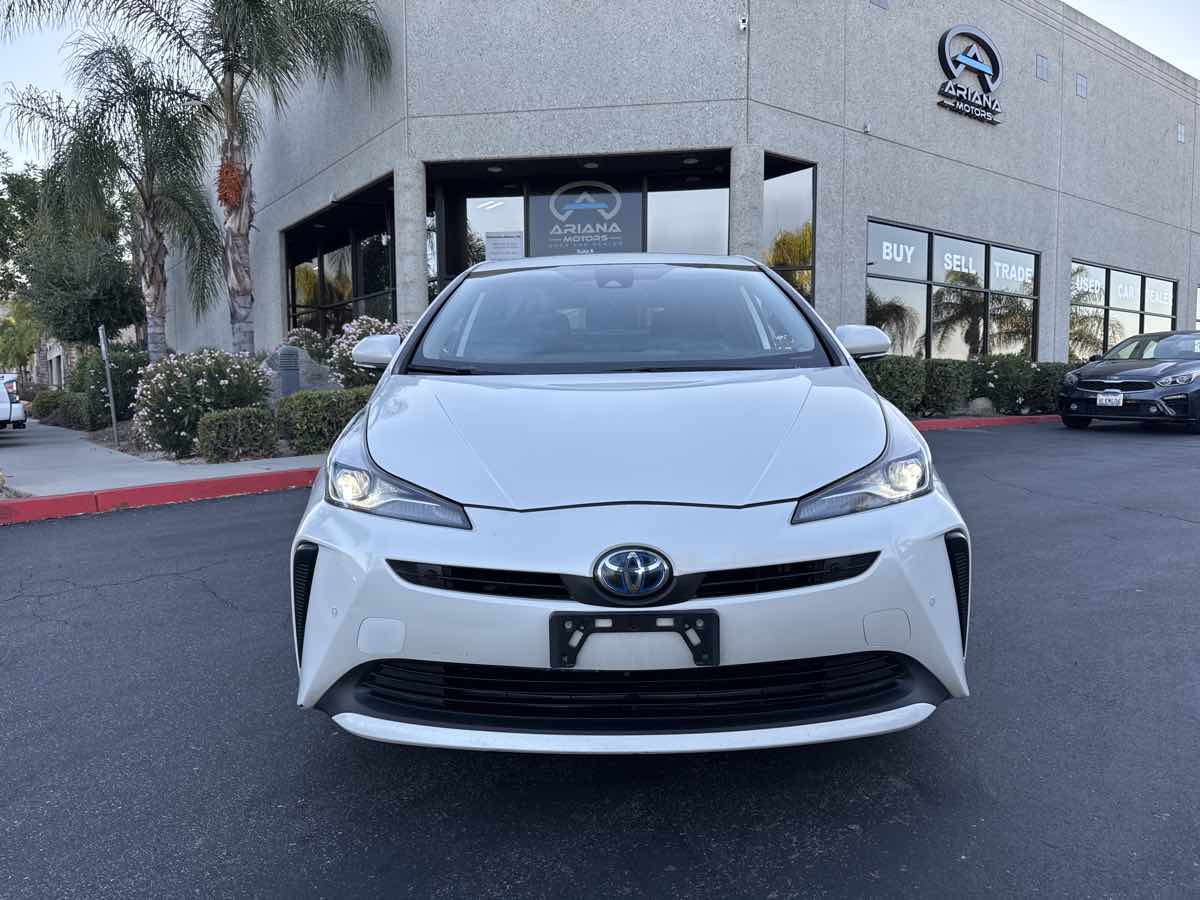 2019 Toyota Prius L Eco photo 5
