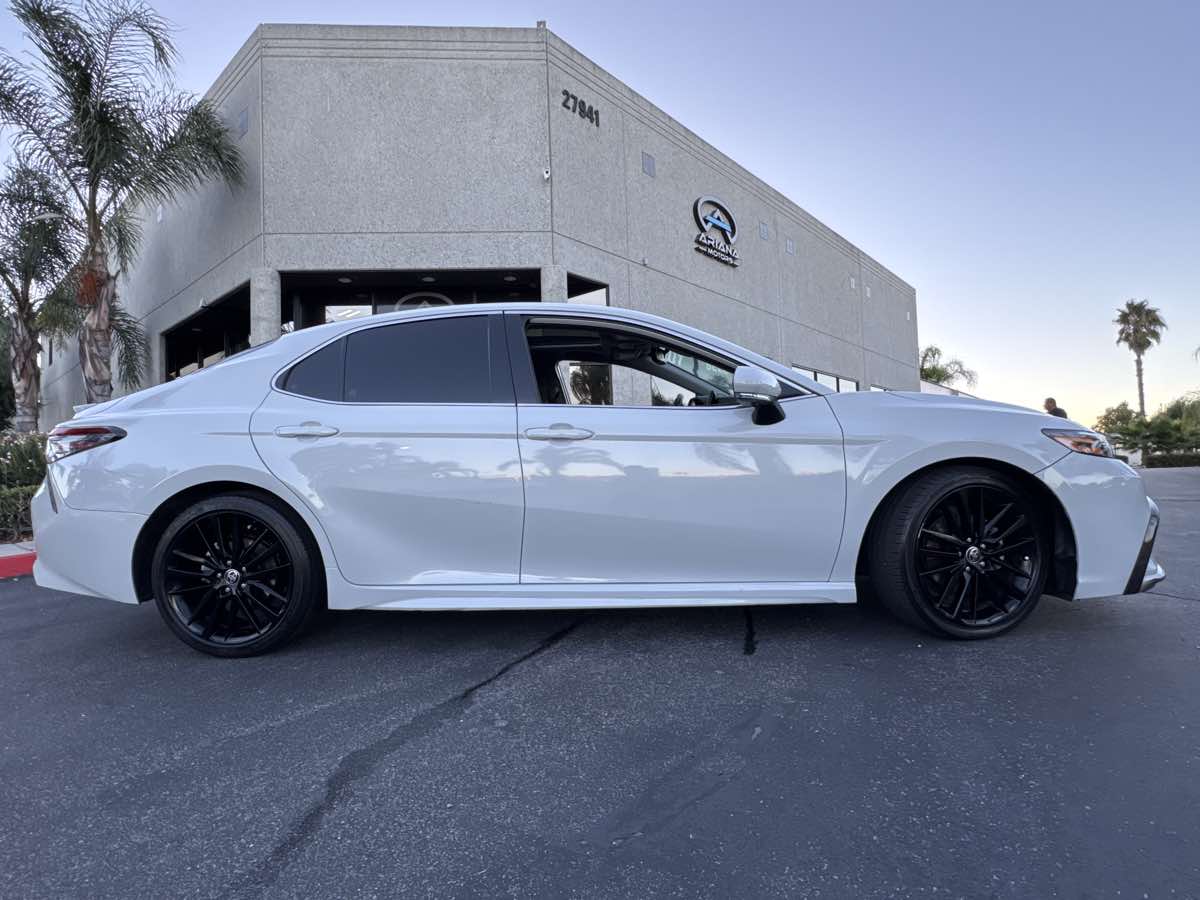 2022 Toyota Camry XSE V6 photo 5