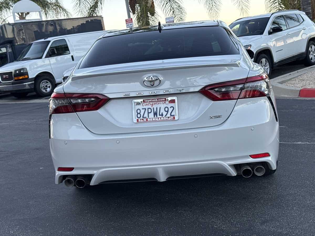 2022 Toyota Camry XSE V6 photo 6