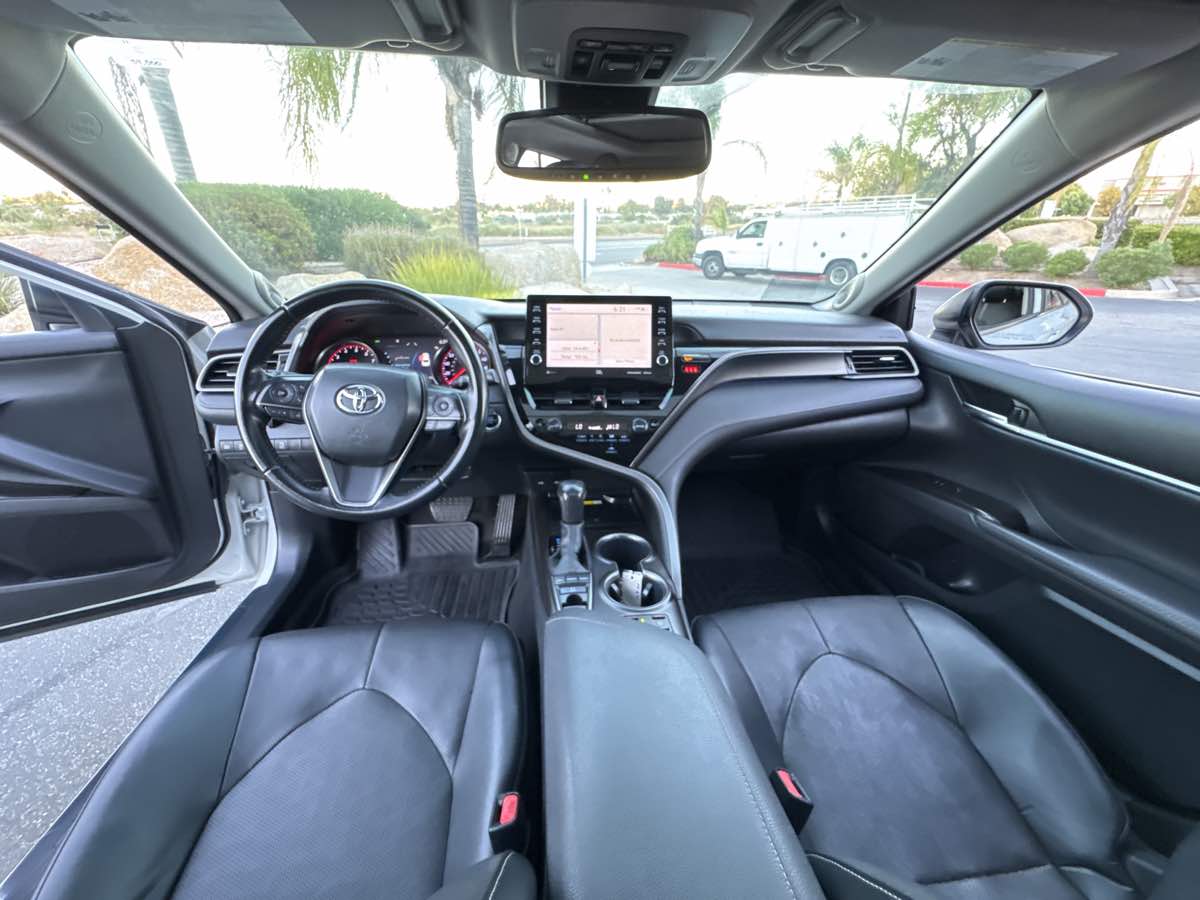 2022 Toyota Camry XSE V6 photo 4