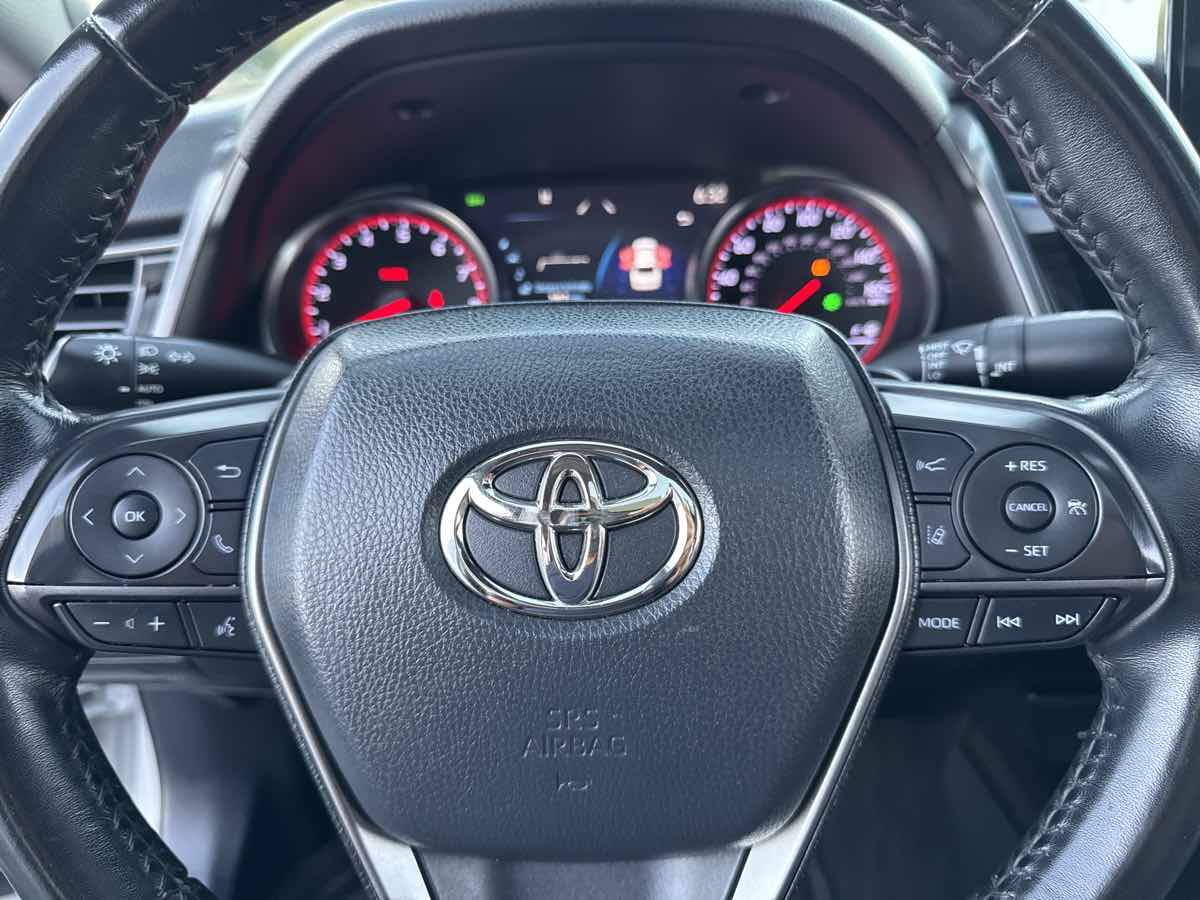 2022 Toyota Camry XSE V6 photo 20
