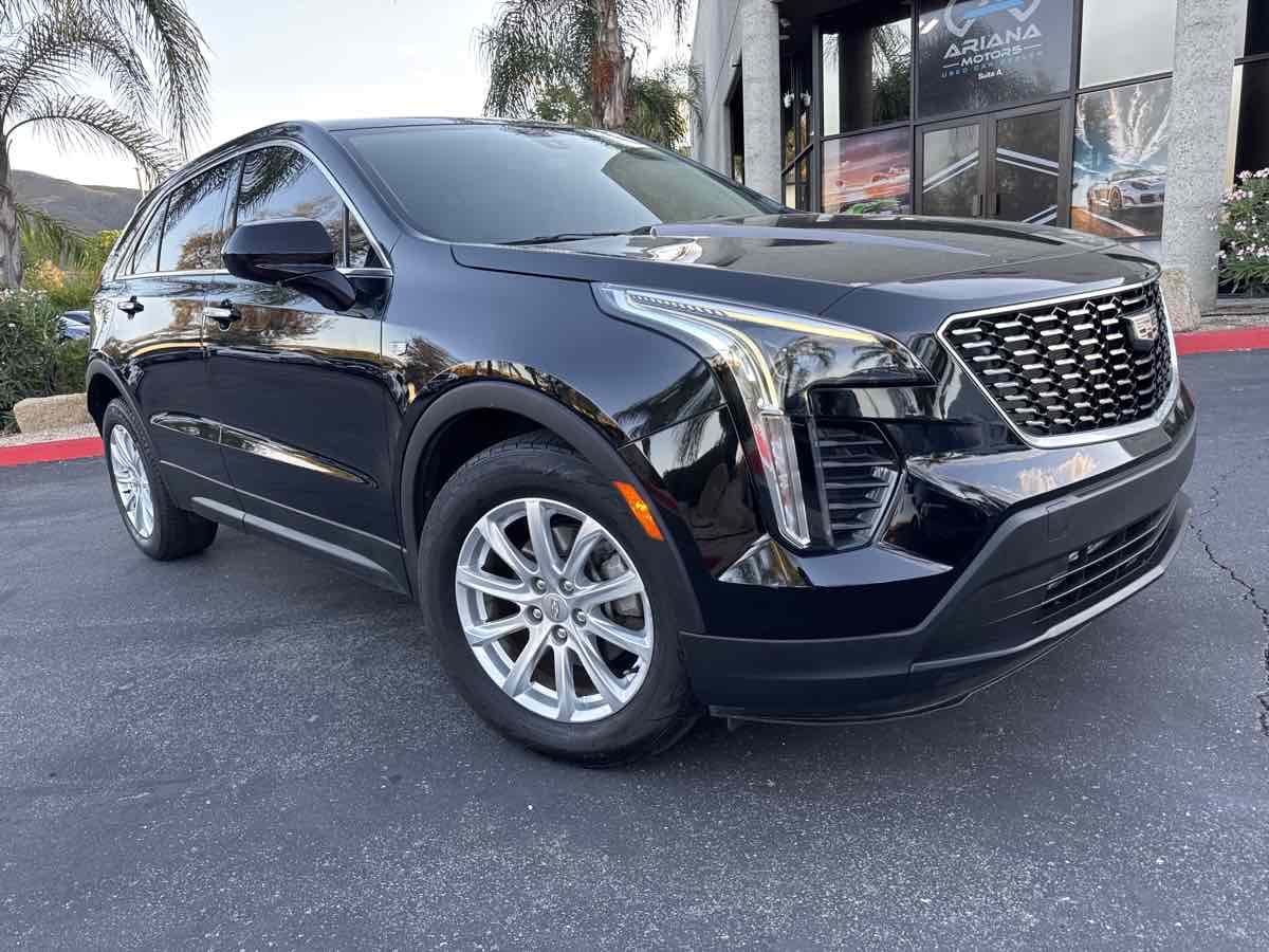 2019 Cadillac XT4 Luxury photo 3
