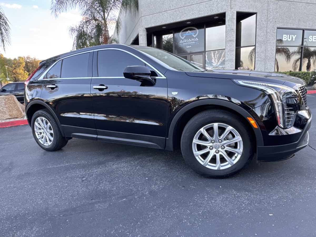 2019 Cadillac XT4 Luxury photo 4