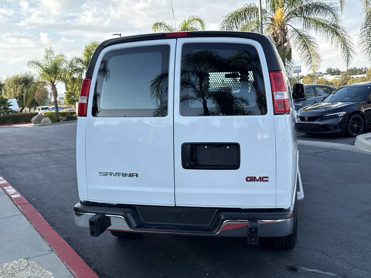 2023 Gmc Savana 2500 Cargo photo 6