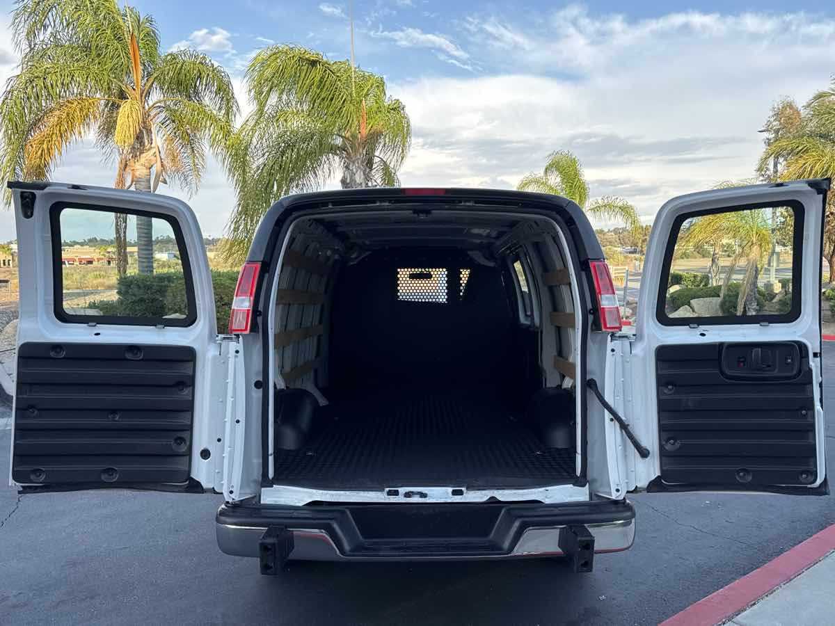 2023 Gmc Savana 2500 Cargo photo 15