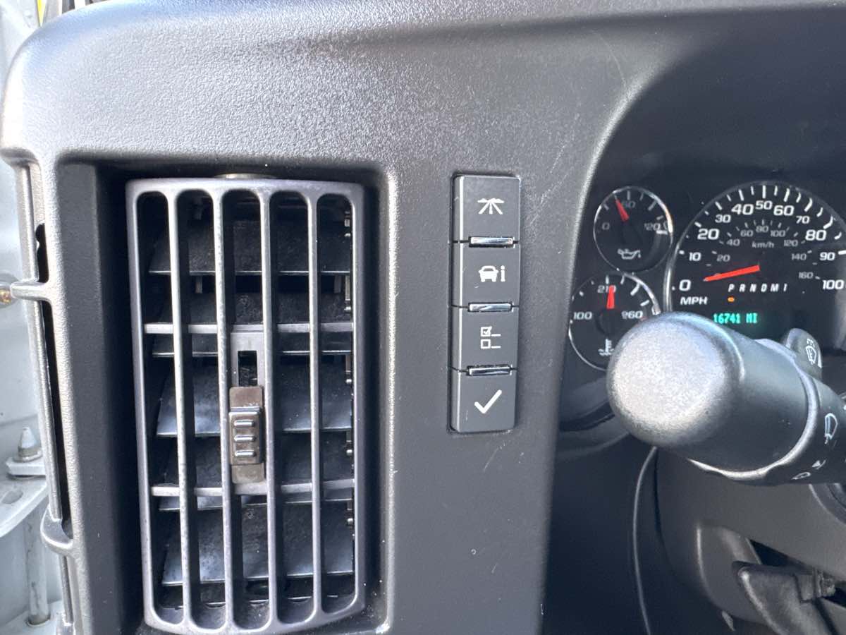 2023 Gmc Savana 2500 Cargo photo 21