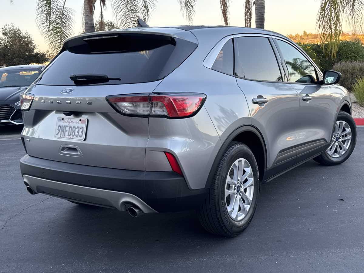 2022 Ford Escape SE - Photo 4