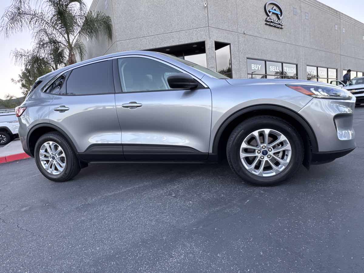 2022 Ford Escape SE - Photo 12