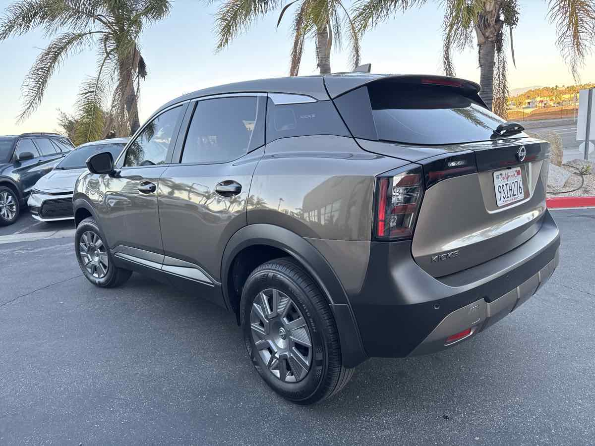2025 Nissan Kicks S - Photo 14