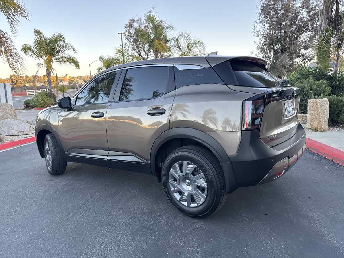 2025 Nissan Kicks S - Photo 18