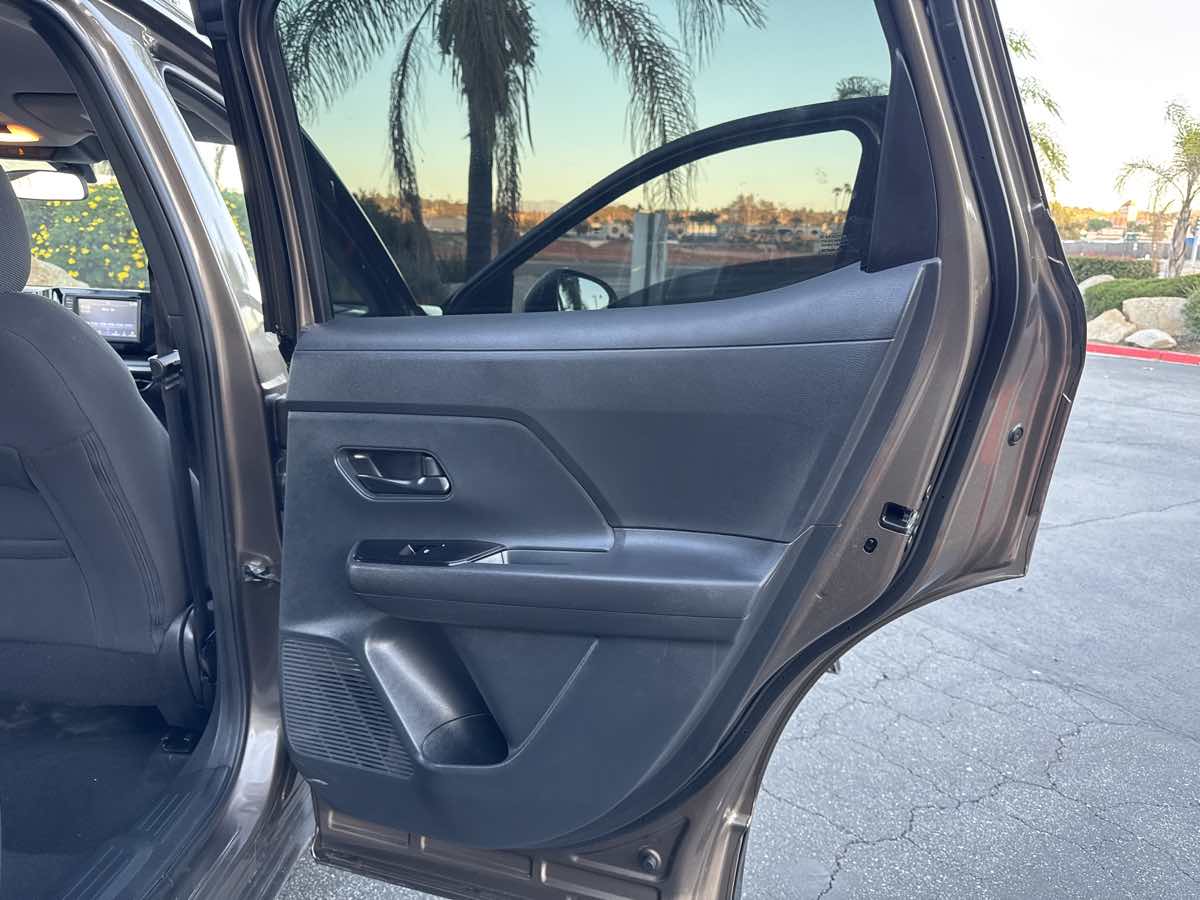 2025 Nissan Kicks S - Photo 26