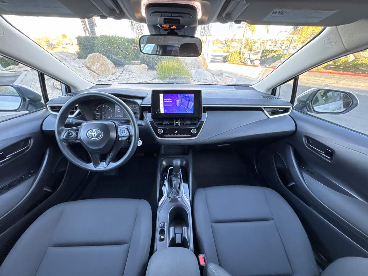 2024 Toyota Corolla LE photo 3