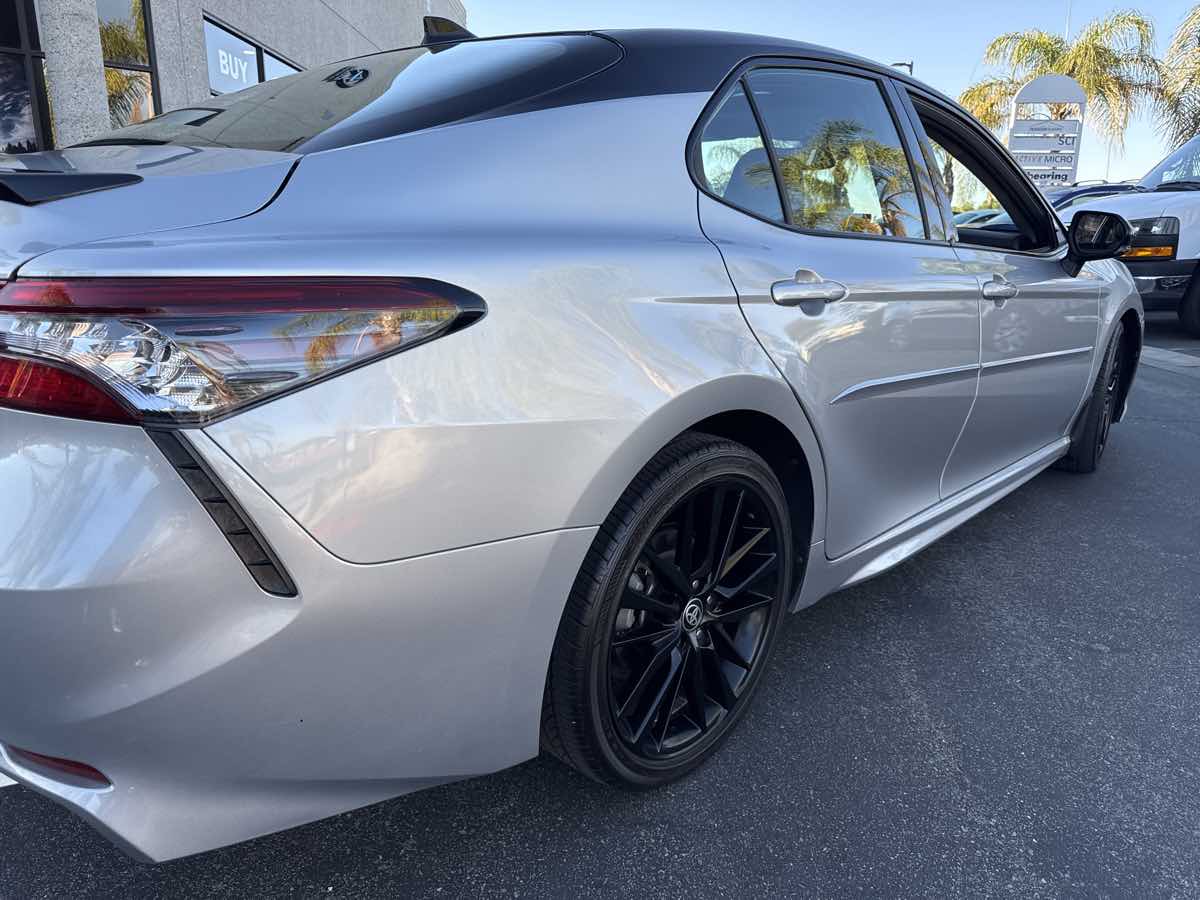 2021 Toyota Camry XSE V6 SE photo 4