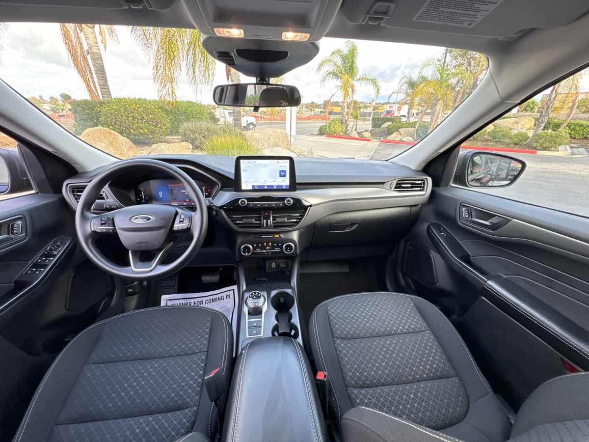 2025 Ford Escape Active photo 2