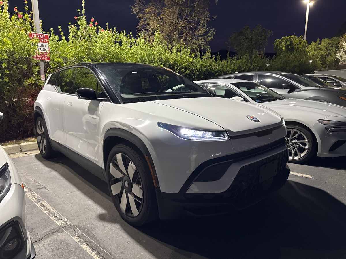 2023 Fisker Ocean Ultra photo 2